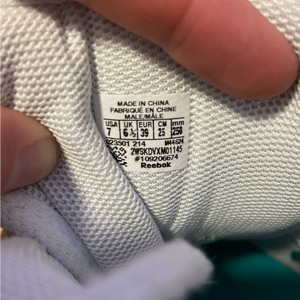 Reebok Question Mid - Picture 3 of 5
